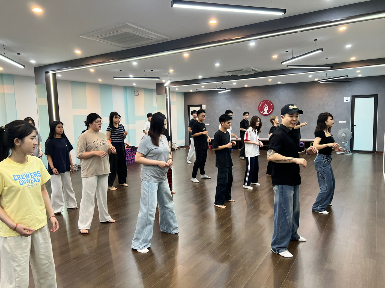 BACHATA IN MOTION: BUILDING CONFIDENCE, CREATIVITY AND TEAM SPIRIT AT FOIE