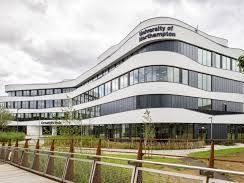 Đại học Northampton (Anh Quốc) được kiểm định bởi Tổ chức kiểm định Chất lượng Giáo dục Đại học của Anh Quốc (QAA)