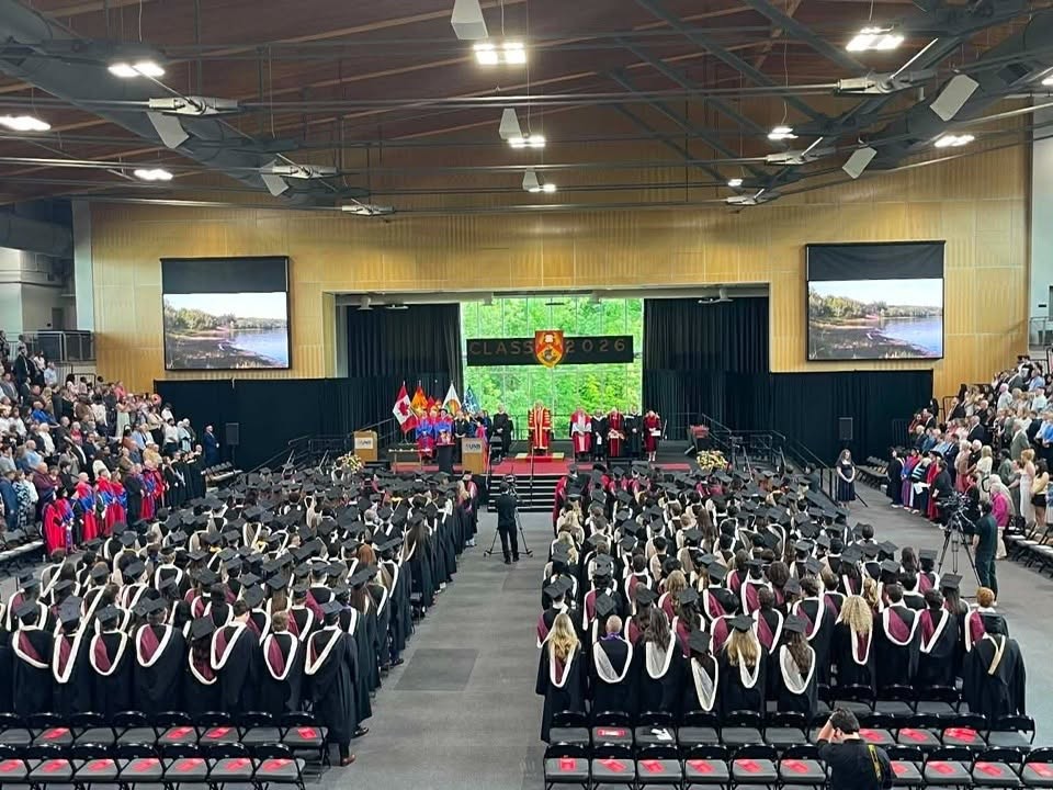 GRADUATION CEREMONY IN CANADA – A MEMORABLE MILESTONE FOR 27 STUDENTS OF THE JOINT BACHELOR OF BUSINESS ADMINISTRATION PROGRAM BETWEEN FOREIGN TRADE UNIVERSITY AND THE UNIVERSITY OF NEW BRUNSWICK