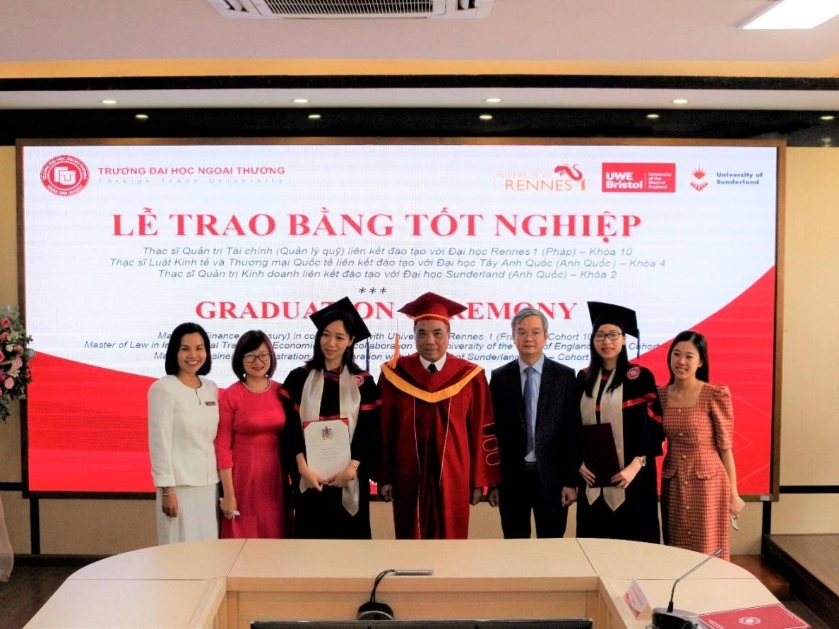 GRADUATION CEREMONY OF MASTER'S PROGRAMS Master of International Trade and Economic Law in association with the University of the West of England (United Kingdom)  Master of Business Administration in