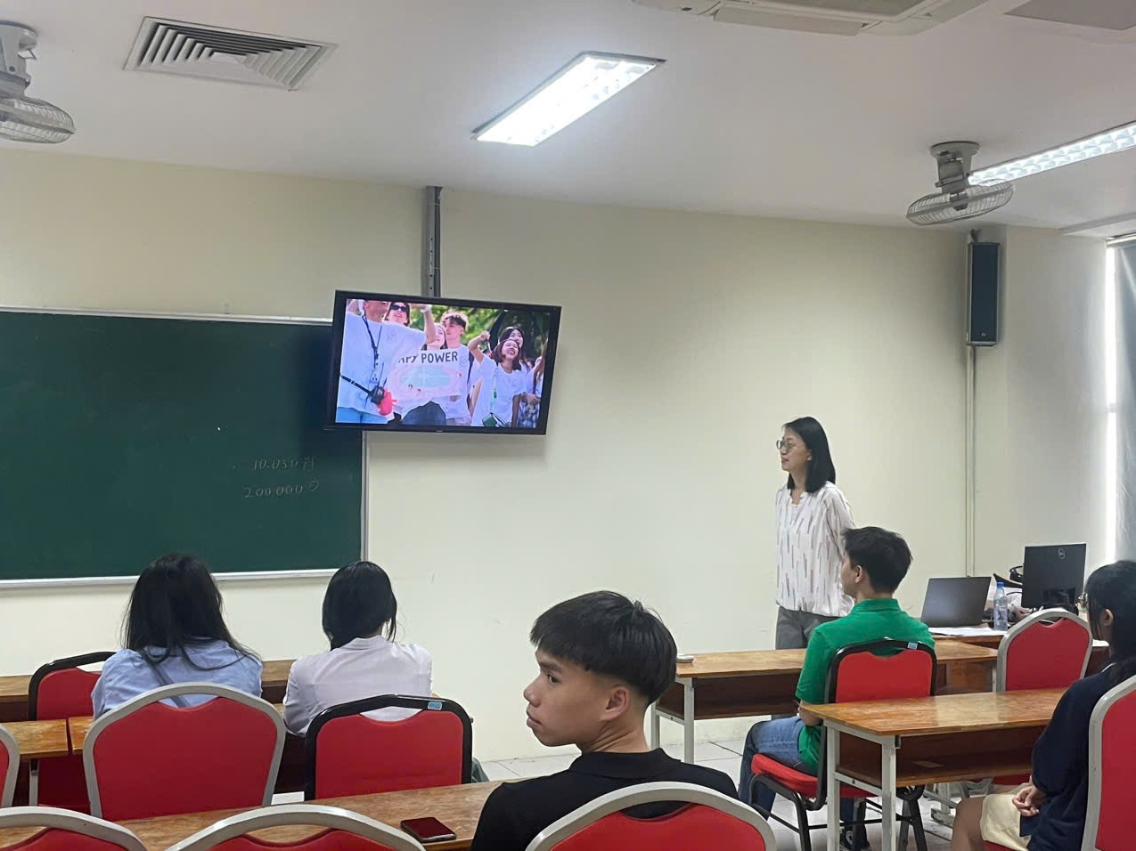 HỌC TIẾNG HÀN VỚI GIẢNG VIÊN BẢN NGỮ – TRẢI NGHIỆM ĐẶC BIỆT DÀNH CHO SINH VIÊN SOLBRIDGE TẠI FTU