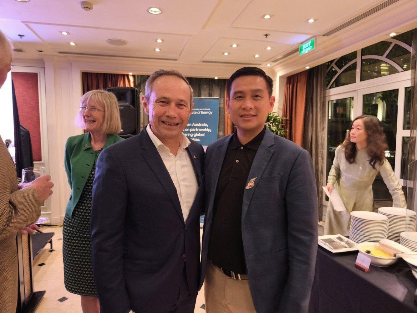 KHOA ĐÀO TẠO QUỐC TẾ THAM DỰ WESTERN AUSTRALIAN DINNER RECEPTION: MỞ RỘNG CƠ HỘI CHO SINH VIÊN CHƯƠNG TRÌNH LKĐT GIỮA TRƯỜNG ĐH NGOẠI THƯƠNG VÀ ĐH CURTIN (ÚC)
