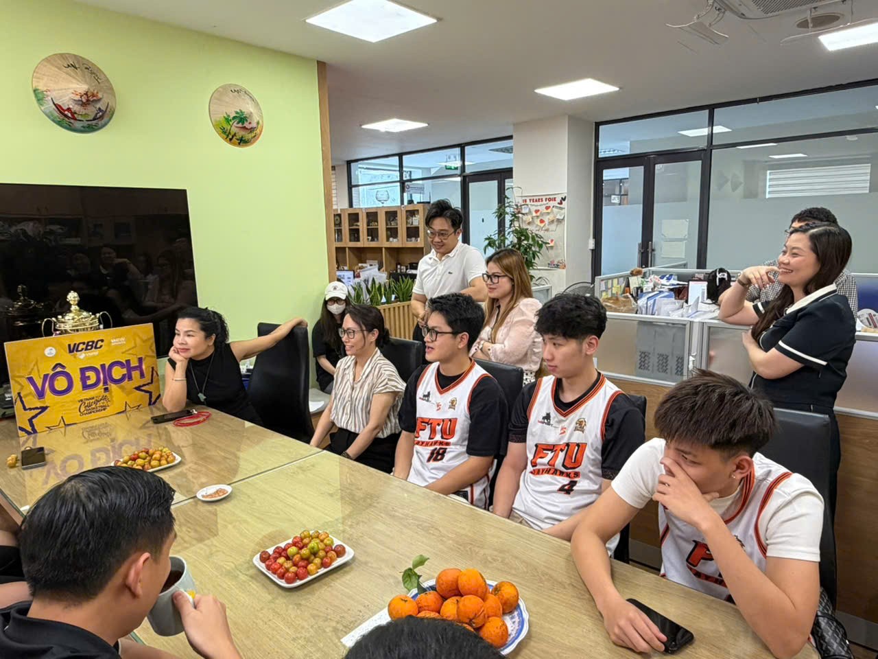 Khoa ĐTQT xin chúc mừng các đội tuyển bóng rổ Trường Đại học Ngoại thương tại Giải Bóng rổ Sinh viên Việt Nam (VCBC) 2025–2026 – khu vực miền Bắc