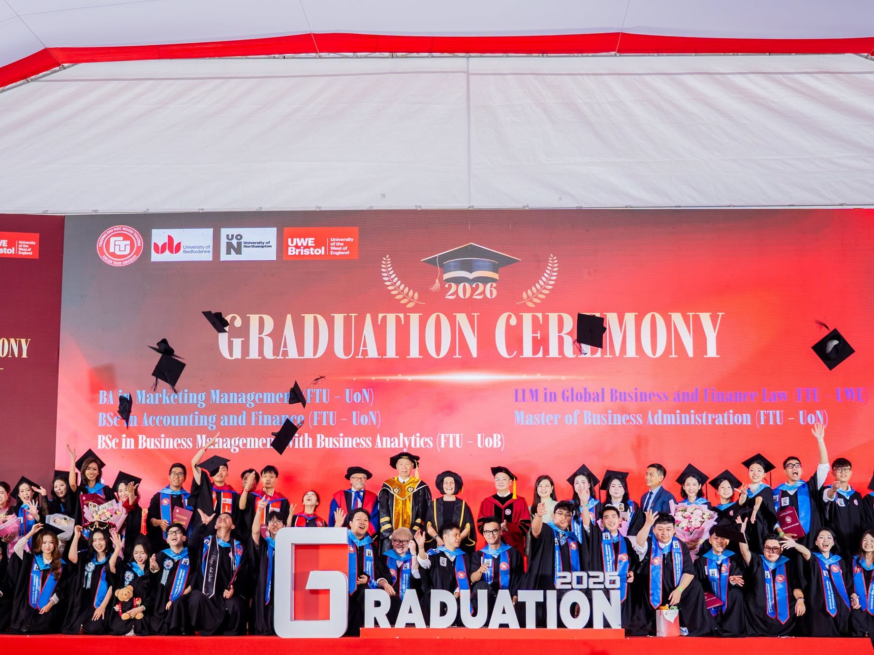 LỄ TỐT NGHIỆP 2026