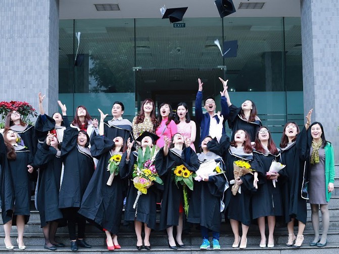 Lễ tốt nghiệp EMBA Khóa 7 và Lễ khai giảng EMBA Khóa 12 - Chương trình Thạc sĩ Quản trị Kinh doanh liên kết với Đại học Meiho, Đài Loan