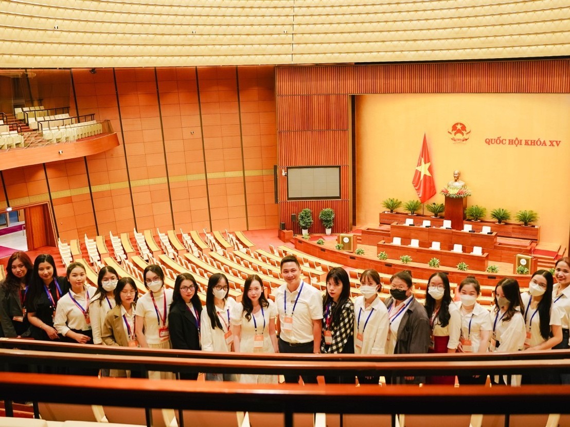 STUDENTS OF THE JOURNALISM & MASS COMMUNICATION PROGRAM VISITED THE NATIONAL ASSEMBLY'S OFFICE BUILDING