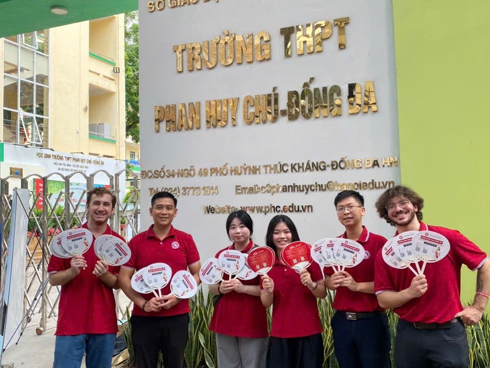 ​TIẾP SỨC MÙA THI 2025 - KHOA ĐTQT CÙNG CÁC SĨ TỬ VƯỢT VŨ MÔN!