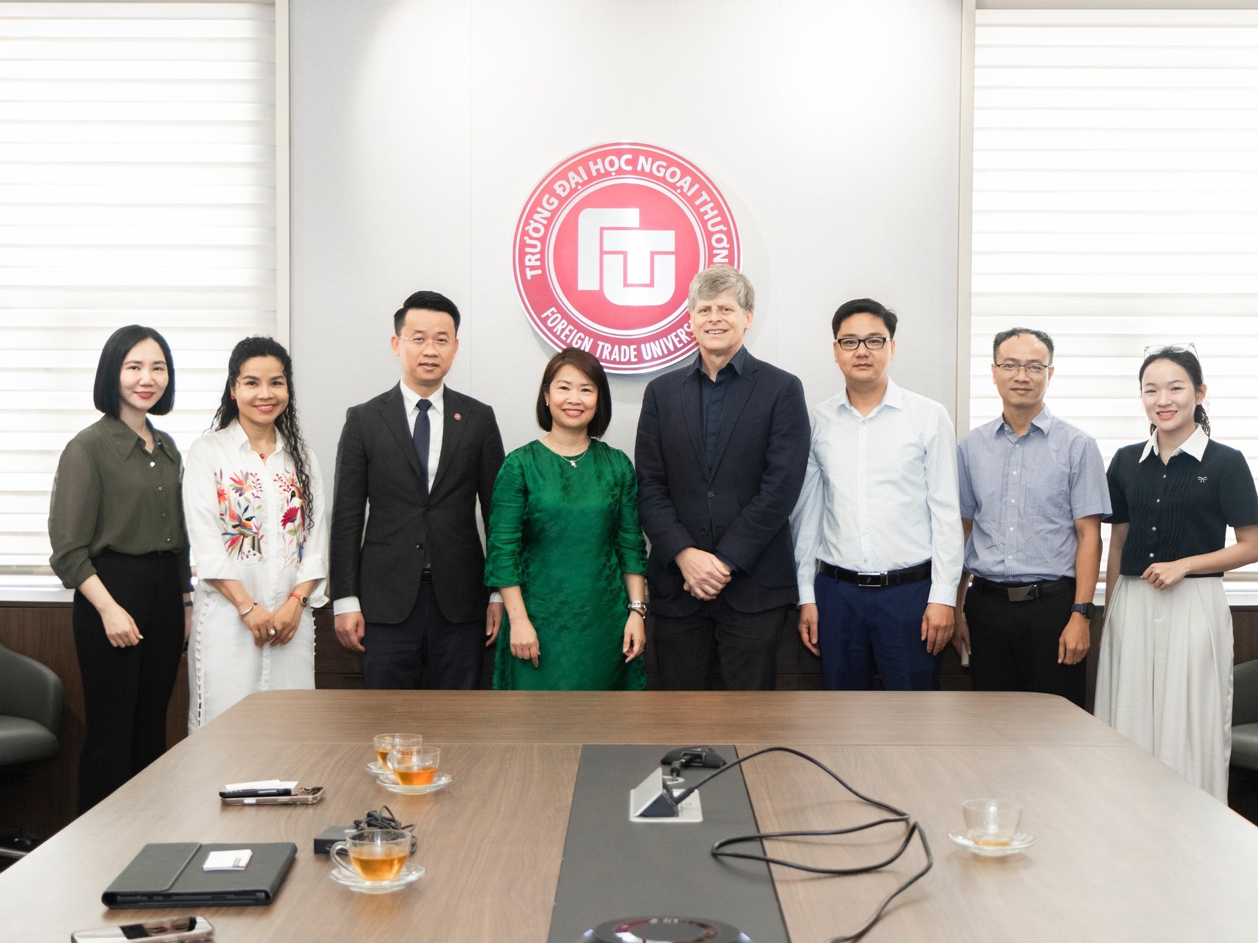 TRƯỜNG ĐẠI HỌC NGOẠI THƯƠNG ĐÓN TIẾP ĐẠI DIỆN ĐH CURTIN