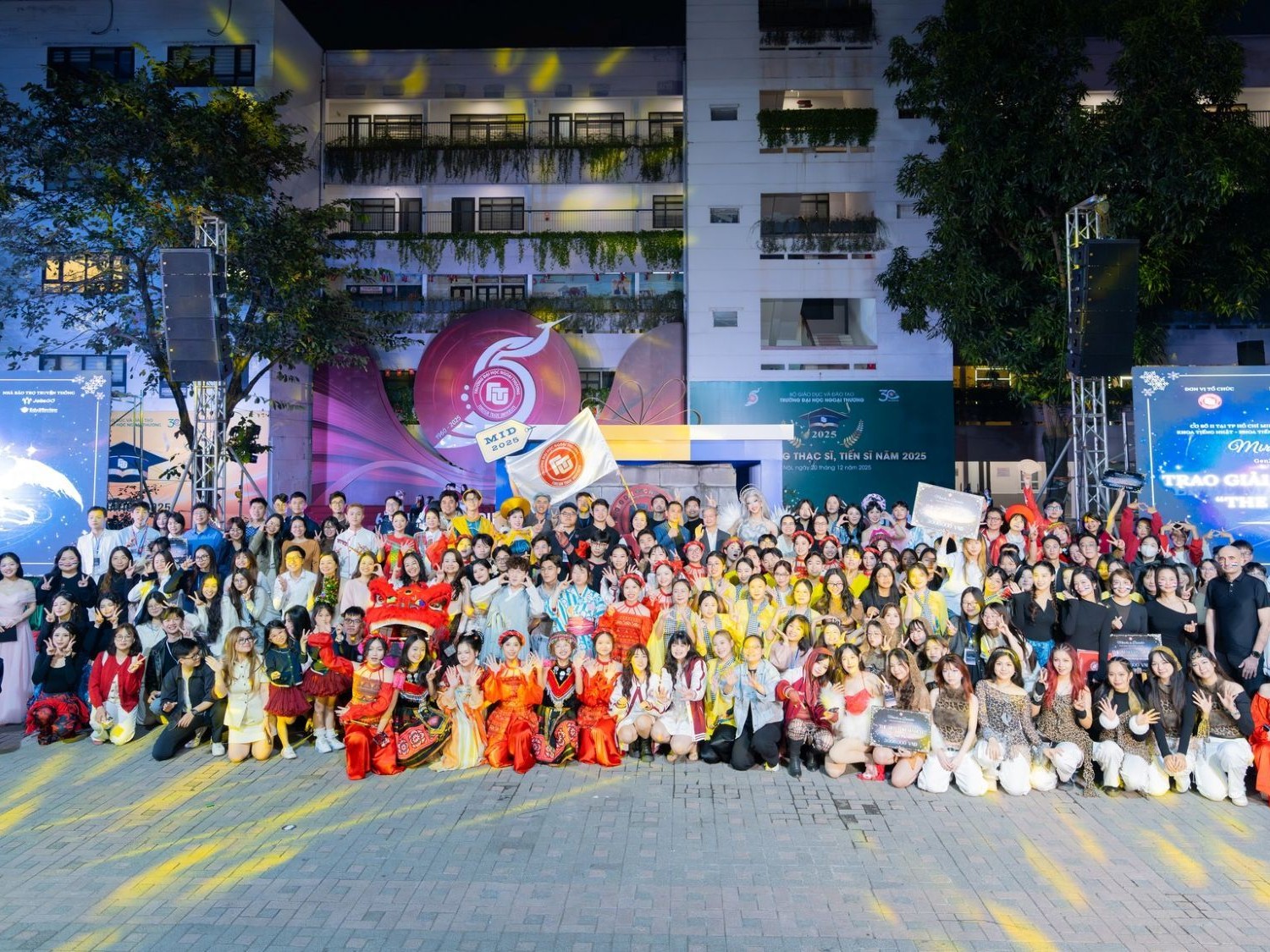 Vậy là MID 2025 đã khép lại.