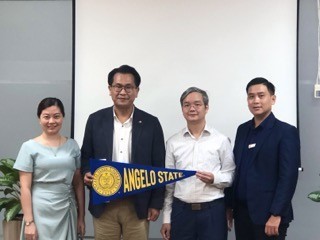 WELCOME ANGELO STATE UNIVERSITY’S REPRESENTATIVES TO VISIT AND WORK AT FOREIGN TRADE UNIVERSITY